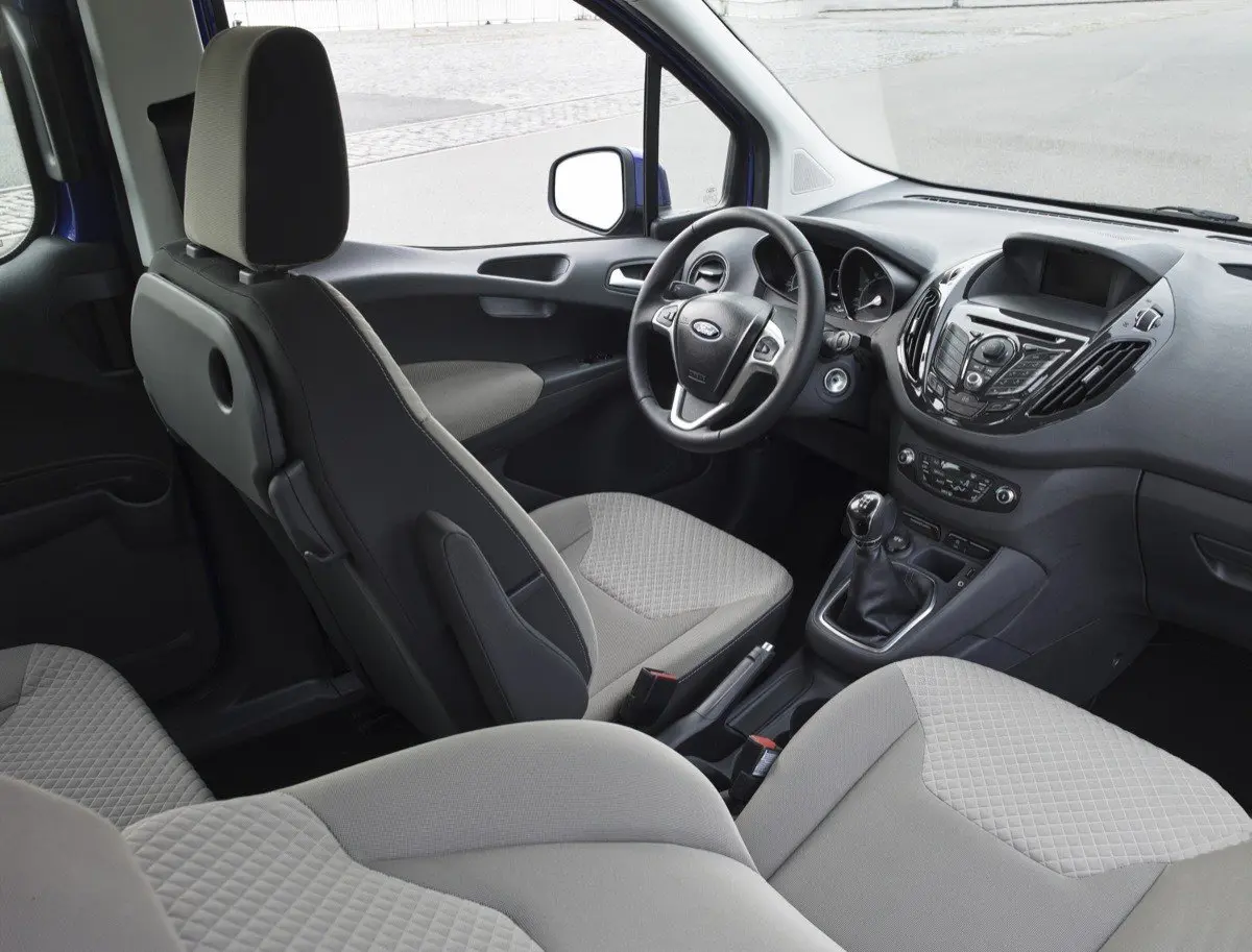 Ford Tourneo Courier Tourneo Courier 1.6 TDCI Deluxe 7