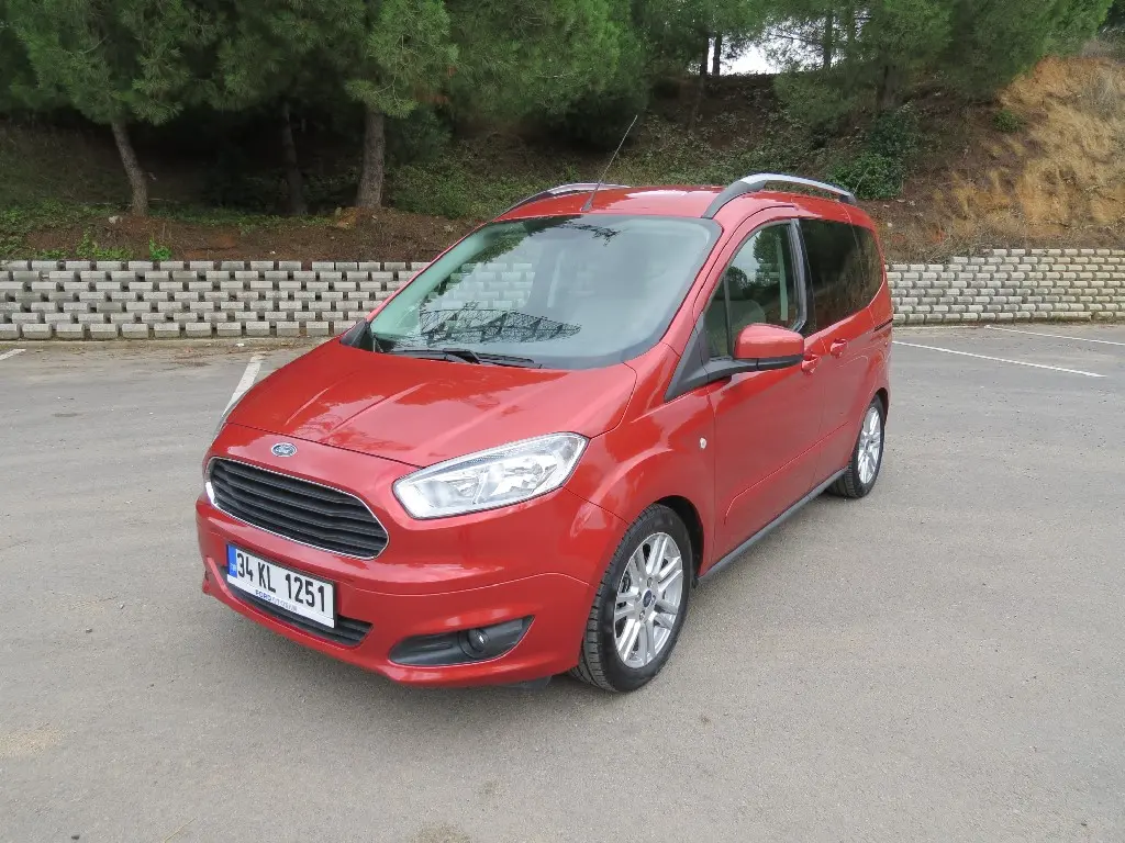 Ford Tourneo Courier Tourneo Courier 1.6 TDCI Titanium Plus 4
