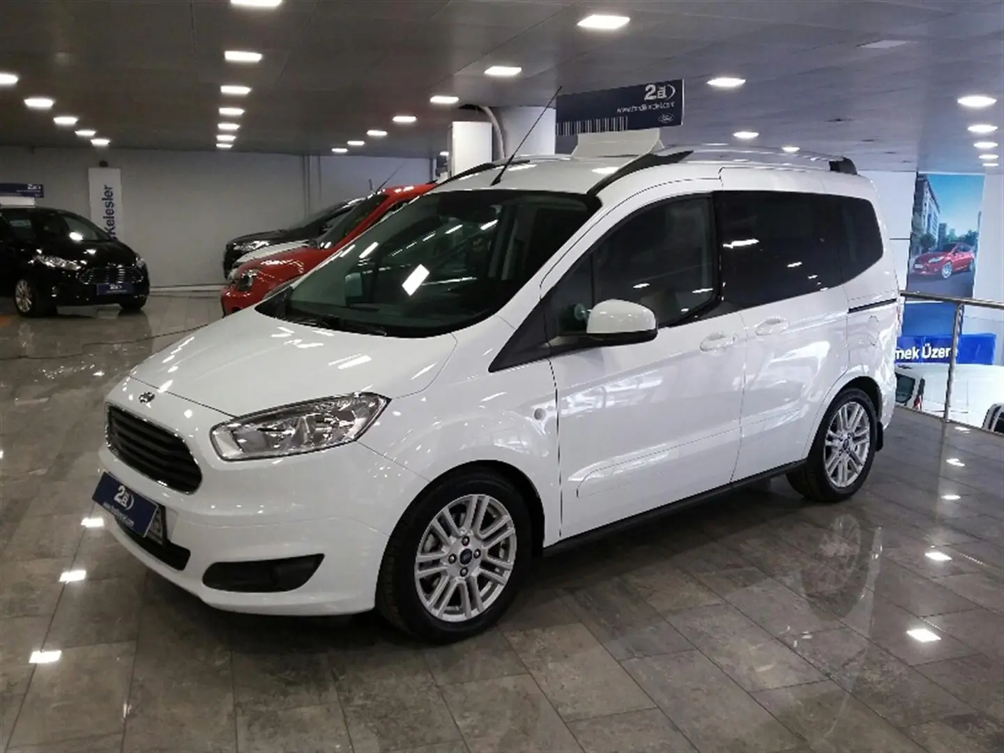 Ford Tourneo Courier Tourneo Courier Journey 1.6 TDCI M1 Titanium Plus 3