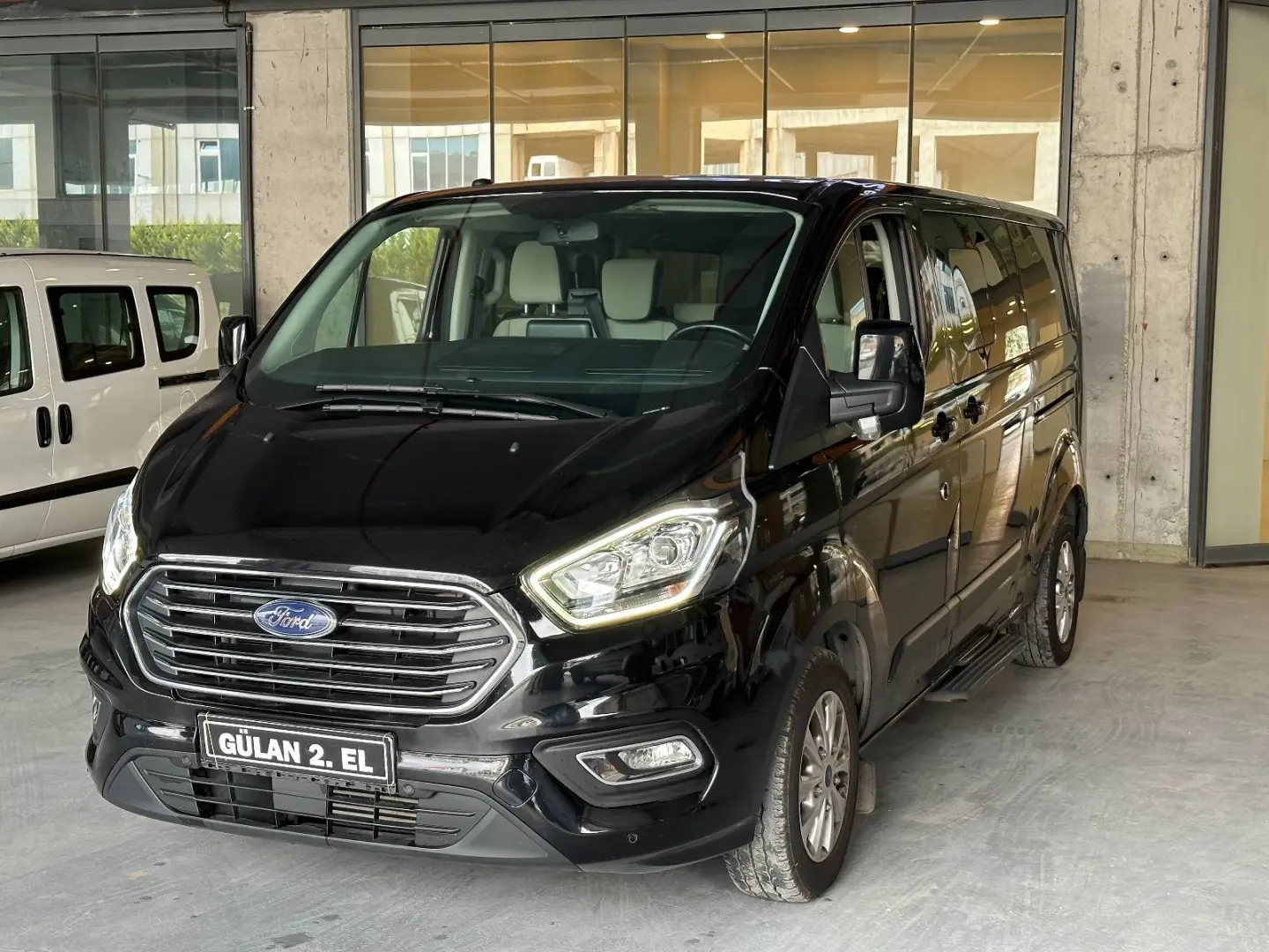 Ford Tourneo Custom Tourneo Custom 2.0 EcoBlue 320 L Bagajlı Titanium Plus 7