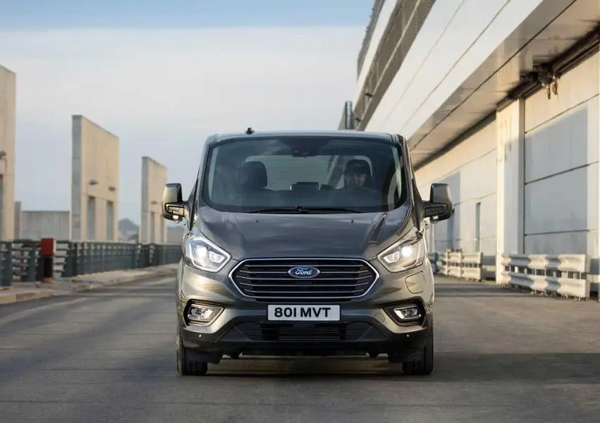 Ford Tourneo Custom Tourneo Custom 2.0 EcoBlue 320 L Titanium 4