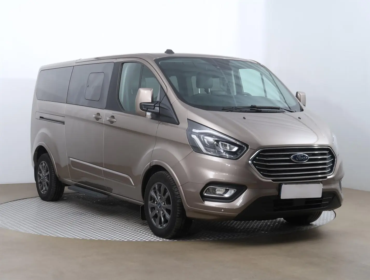 Ford Tourneo Custom Tourneo Custom 2.0 EcoBlue 320 L Titanium Plus 6