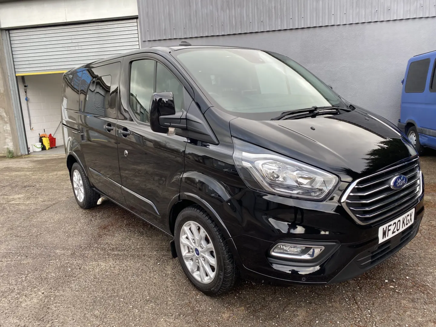 Ford Tourneo Custom Tourneo Custom 2.0 EcoBlue 320 S Trend 6