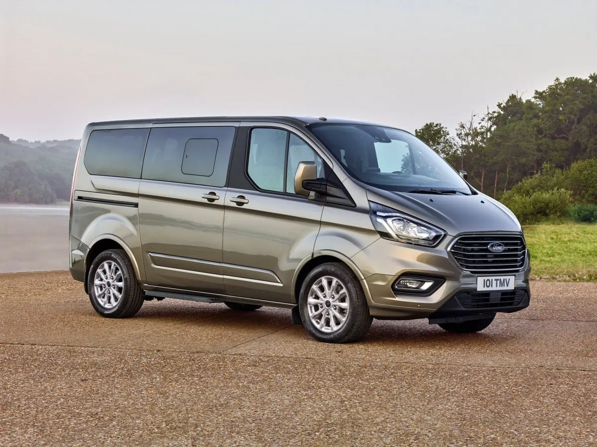 Ford Tourneo Custom Tourneo Custom 2.0 TDCI EcoBlue 320 L Bagajlı Titanium Plus 7
