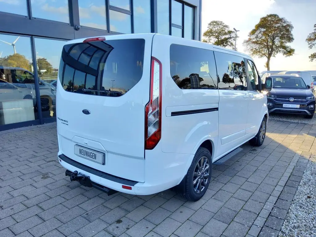 Ford Tourneo Custom Tourneo Custom 2.2 TDCI 300 L Titanium Plus 7