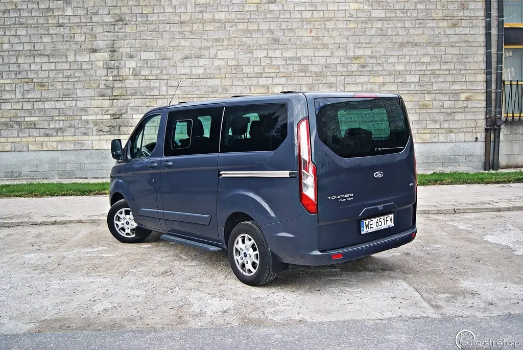 Ford Tourneo Custom Tourneo Custom 2.2 TDCI 300 S Titanium 1