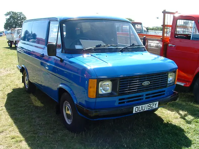 Ford Transit Transit 100 S 6
