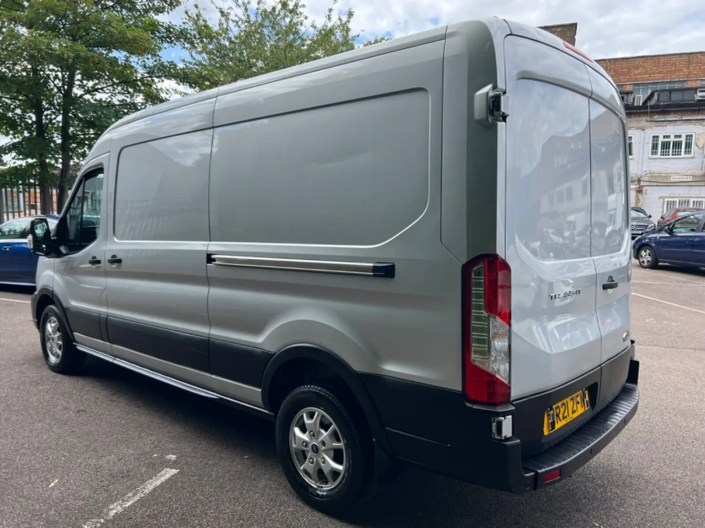 Ford Transit Transit 2.0 EcoBlue Hybrid 350 E Trend 4
