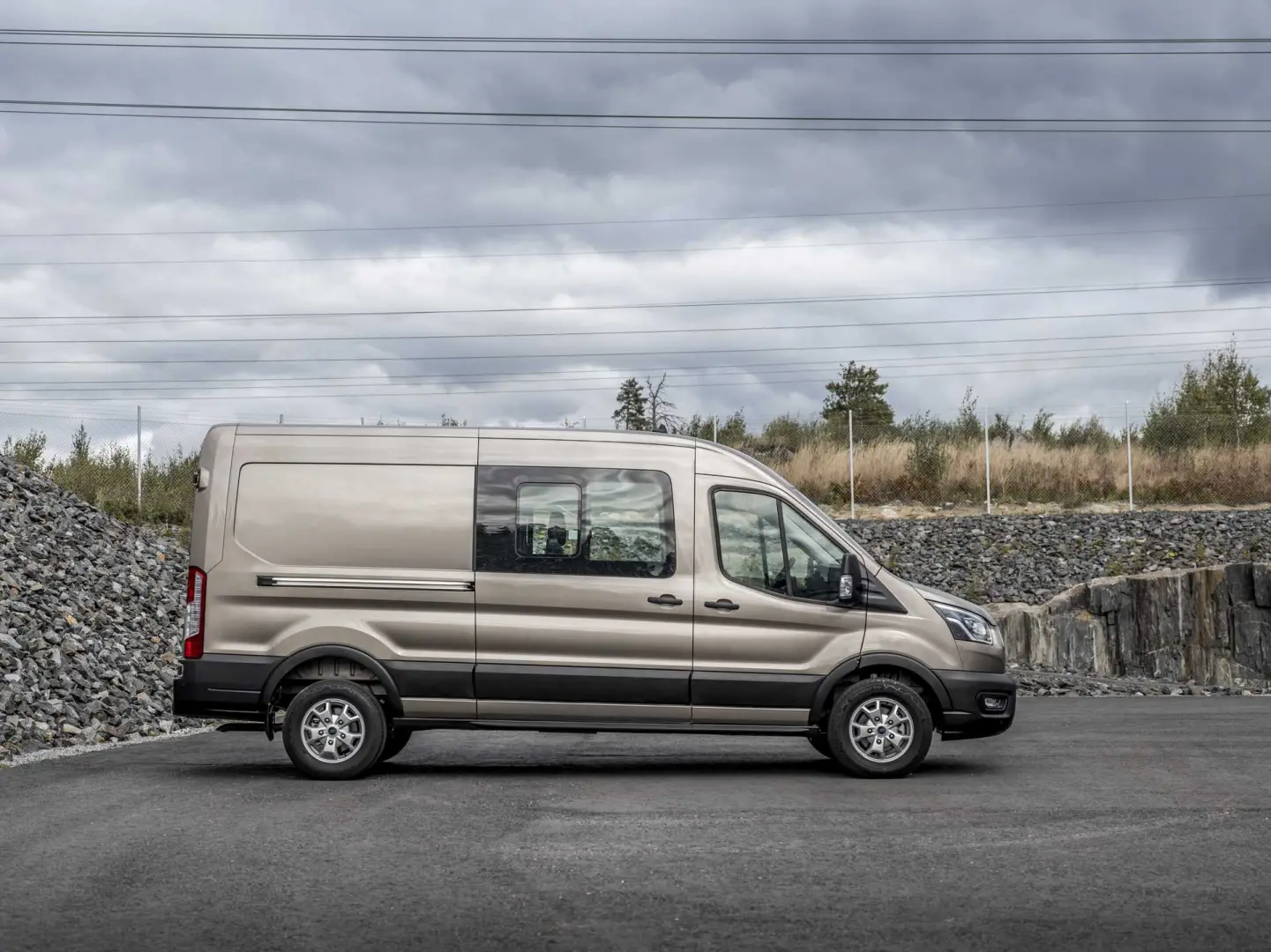 Ford Transit Transit 2.0 EcoBlue 350 E 15.1 m3 Hibrit 5