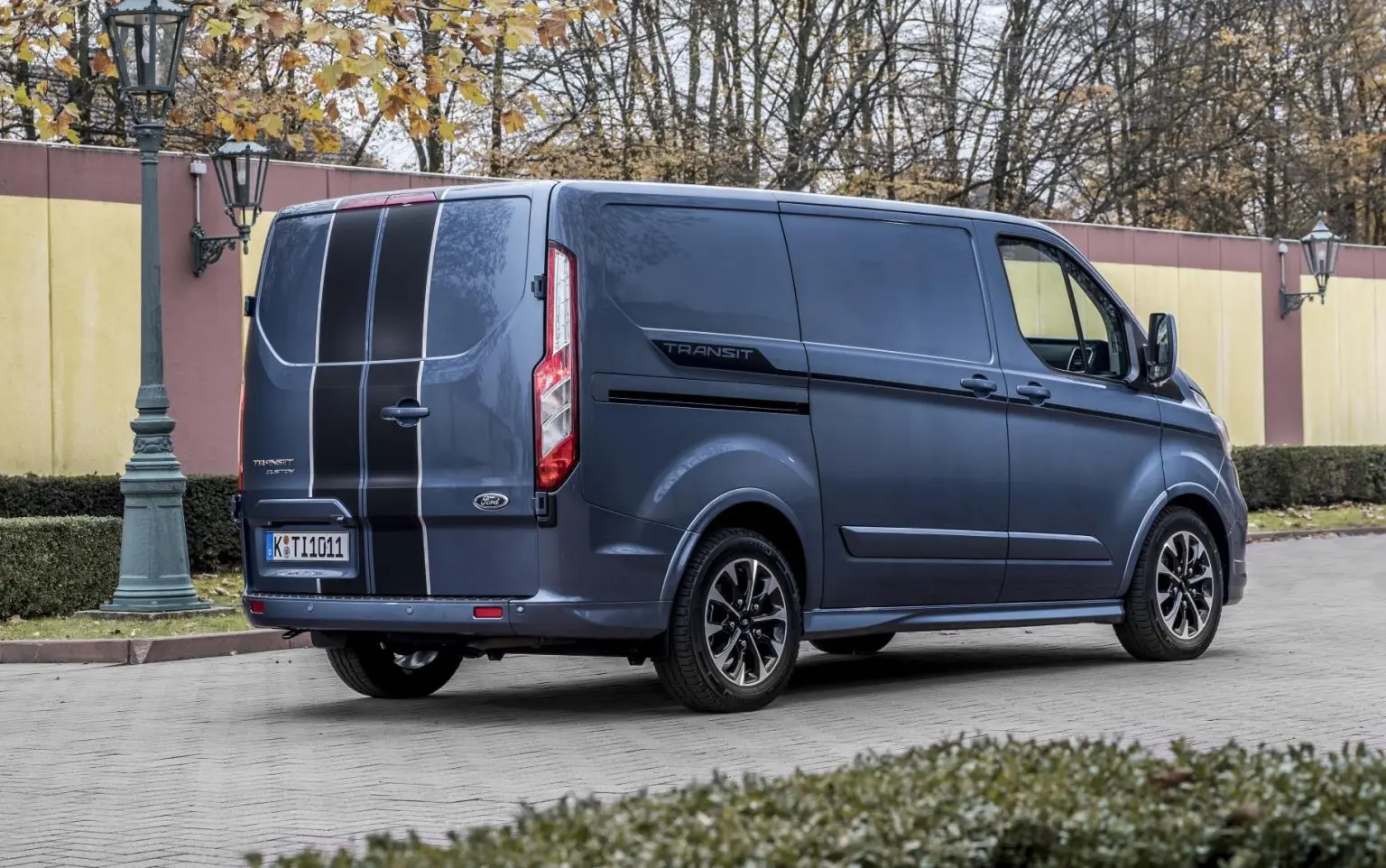 Ford Transit Transit 2.0 Ecoblue 440 E Trend 4