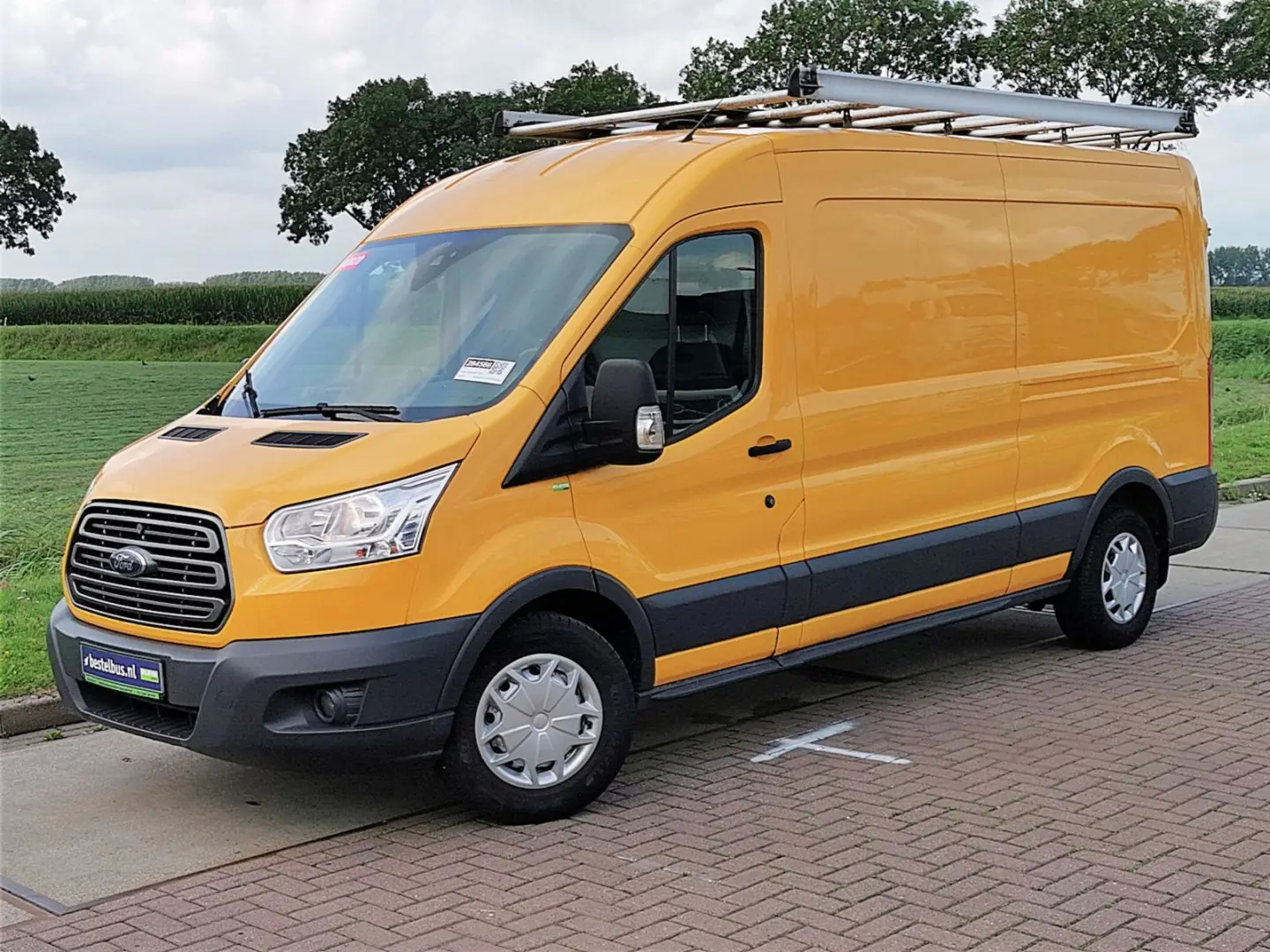 Ford Transit Transit 330 SF FWD 1