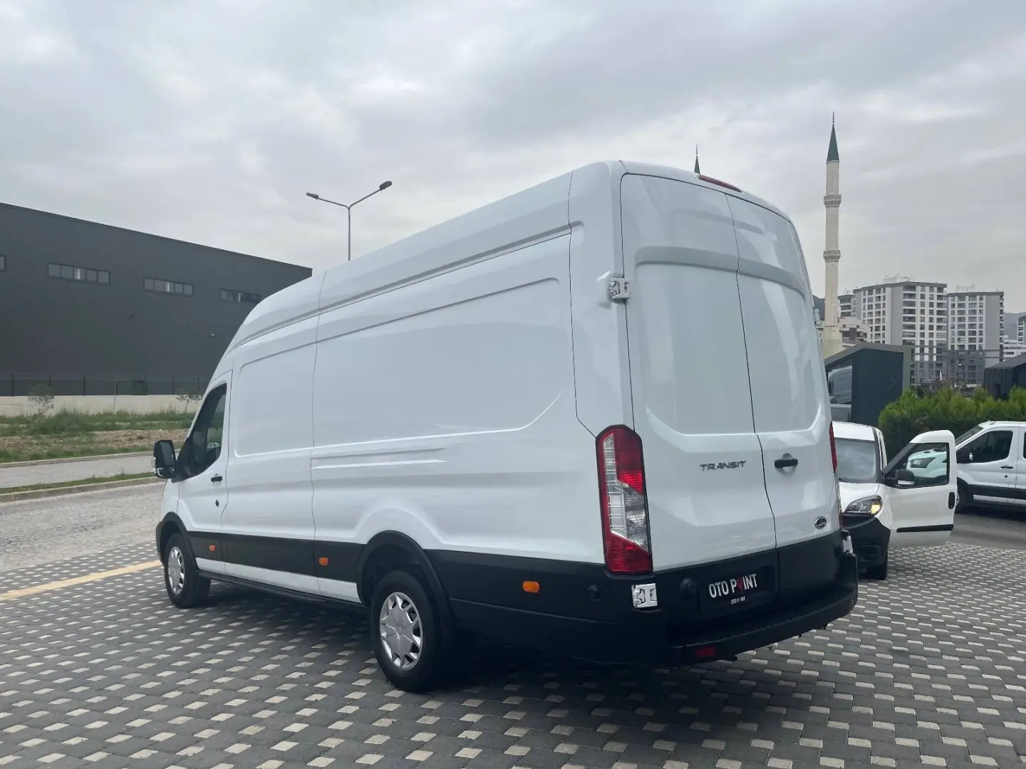Ford Transit Transit 350 E Ekstra uzun şasi 5