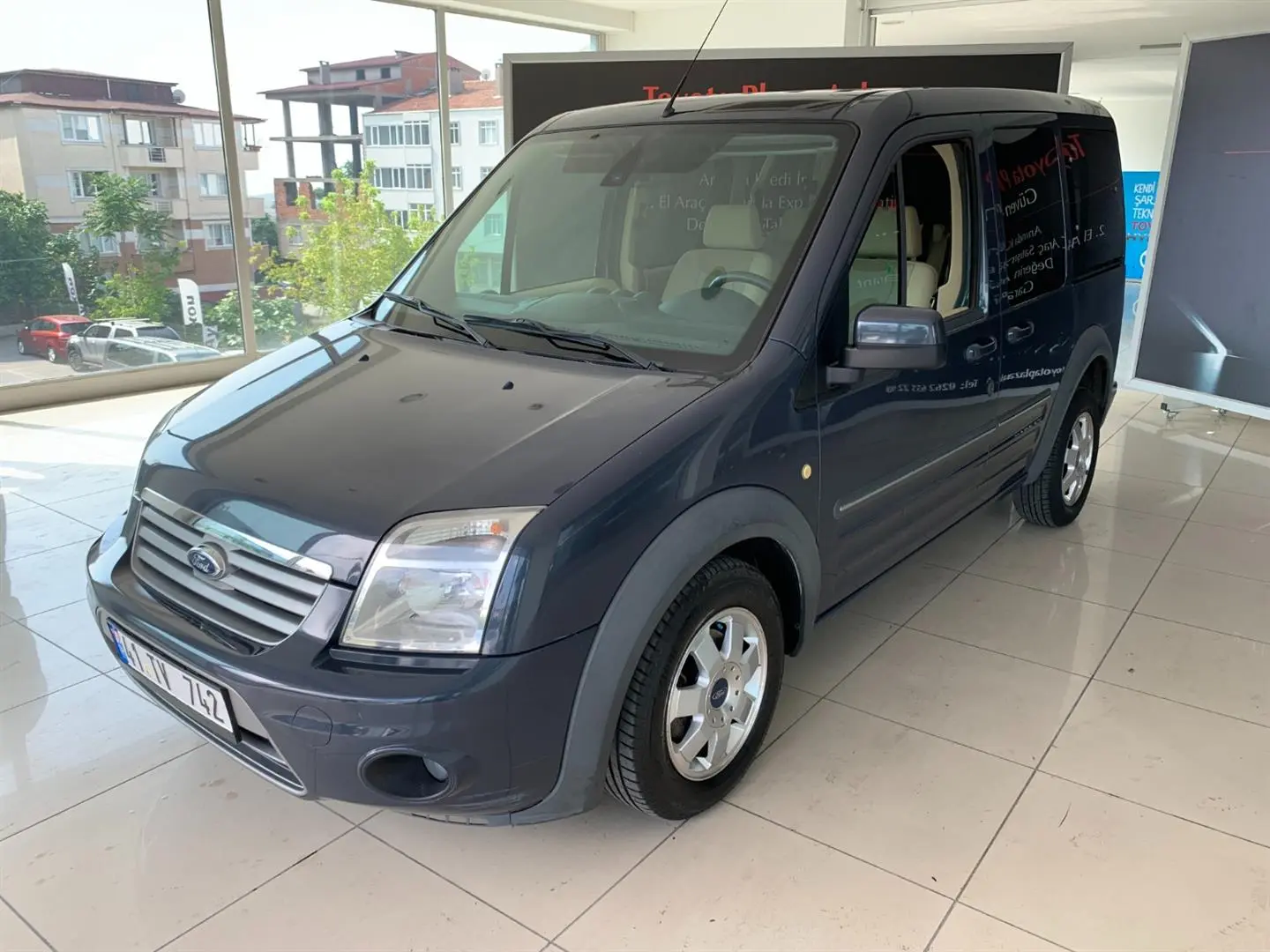 Ford Transit Connect Transit Connect 1.8 K210 S 3