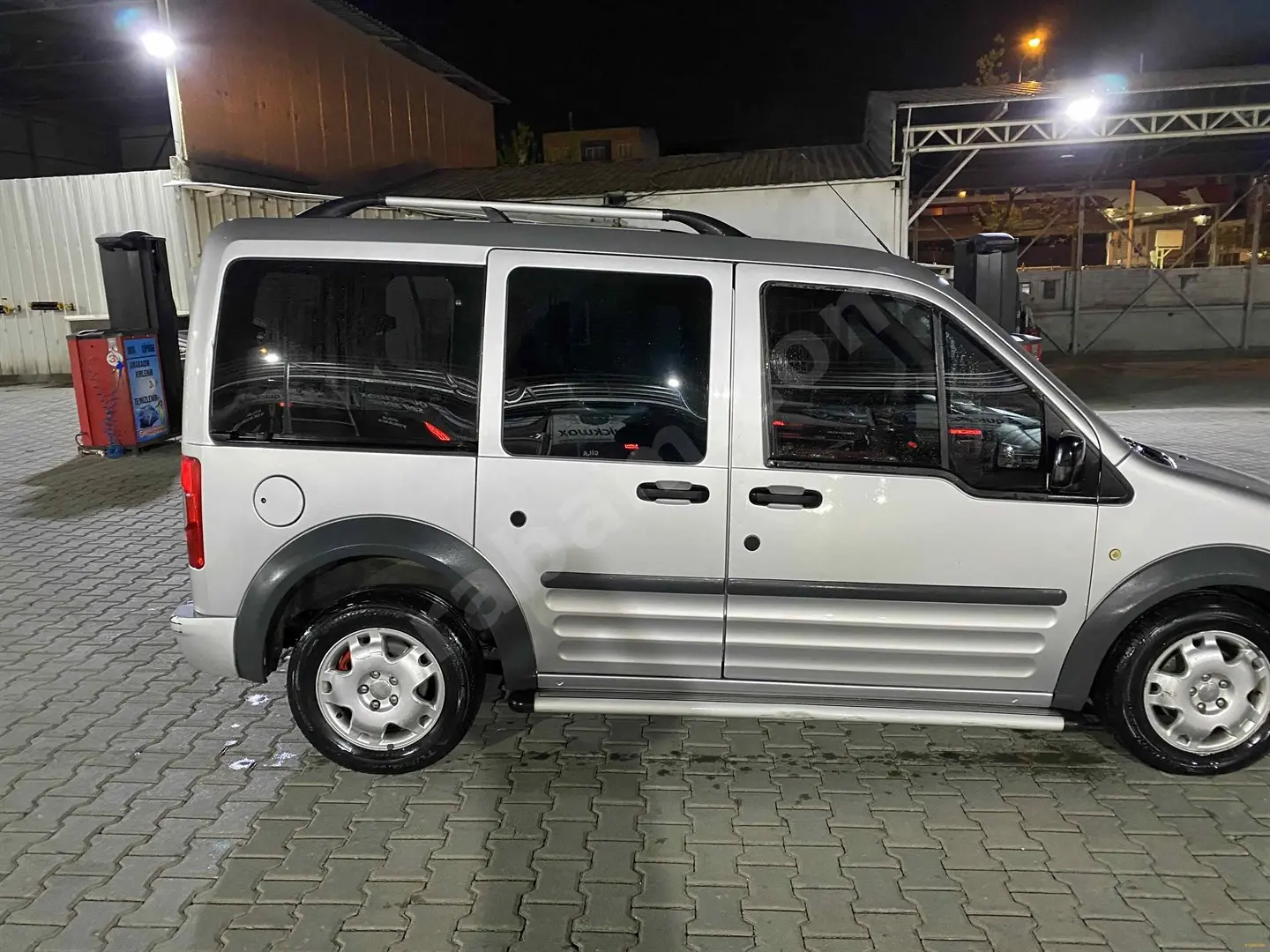 Ford Transit Connect Transit Connect 1.8 TDCI K230 L 1