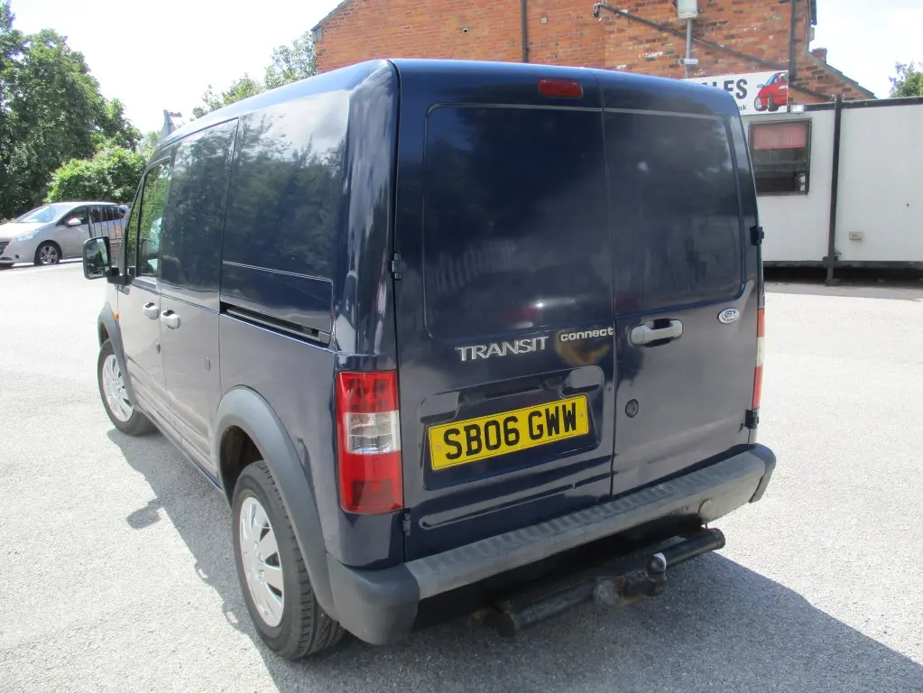 Ford Transit Connect Transit Connect 1.8 TDDI T200 S 6