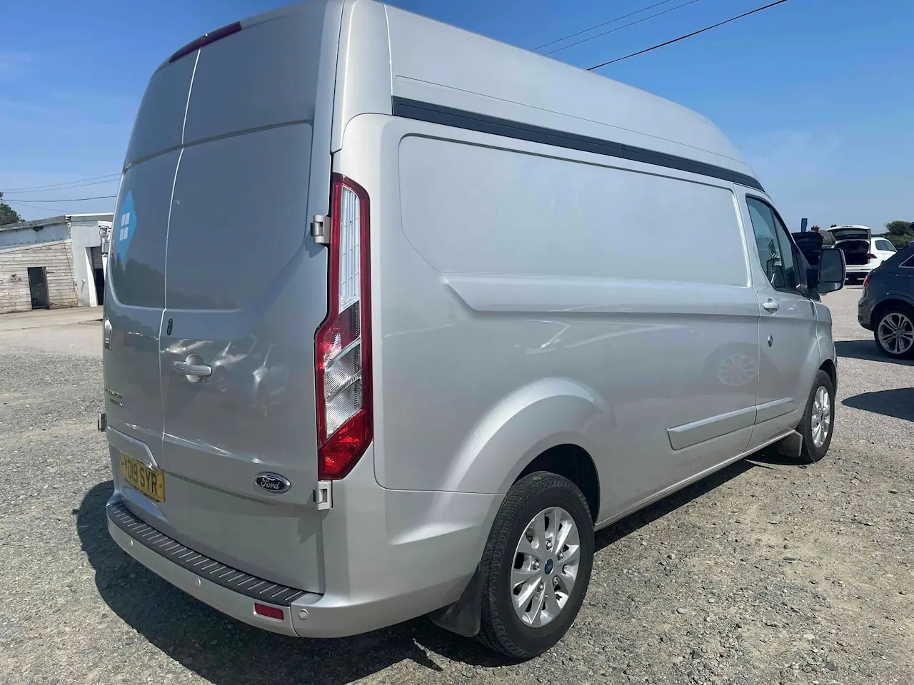 Ford Transit Custom Transit Custom 2.0 EcoBlue 320 S Delux 6