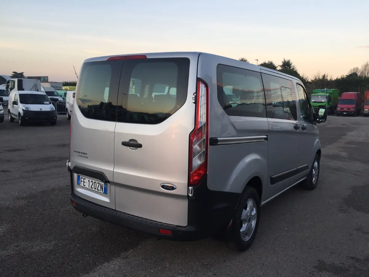 Ford Transit Custom Transit Custom 2.0 TDCI 310 S Delux 6