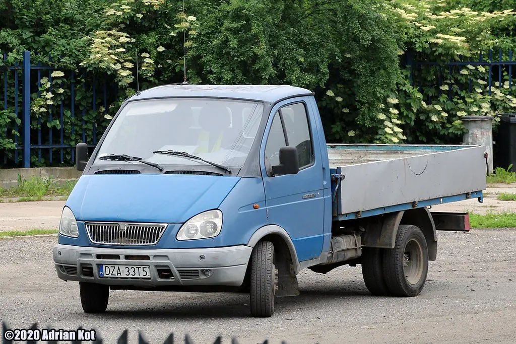 GAZ  GAZella 2.4 D 33021 1
