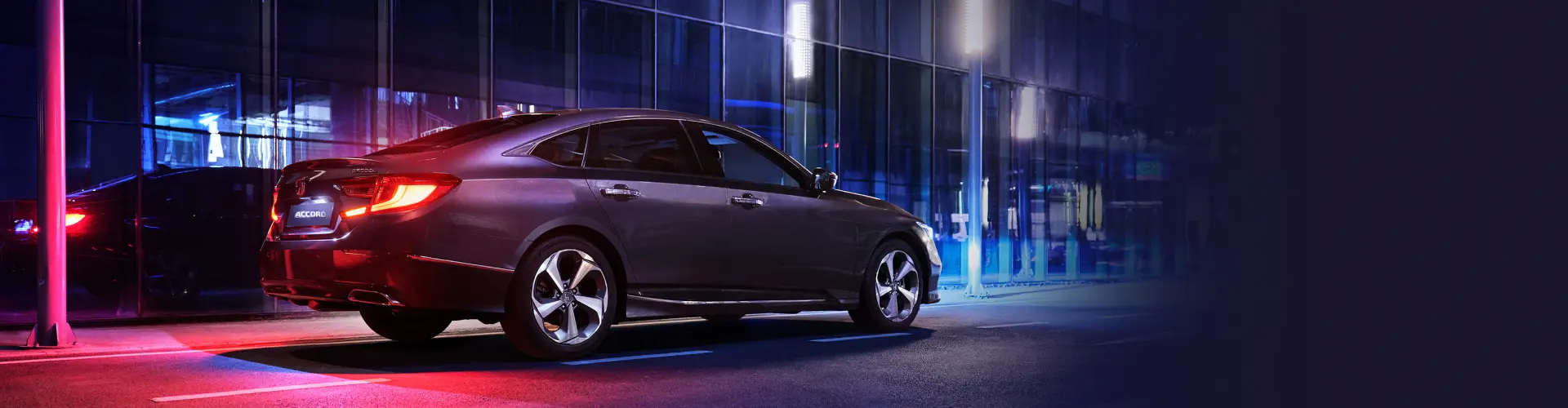 Honda Accord Accord 1.5 VTEC Executive+ CVT 2