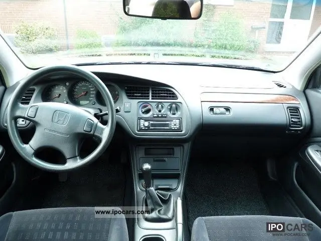 Honda Accord Accord 1.8i ES 4