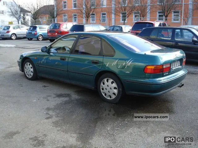 Honda Accord Accord 2.0i ES 4