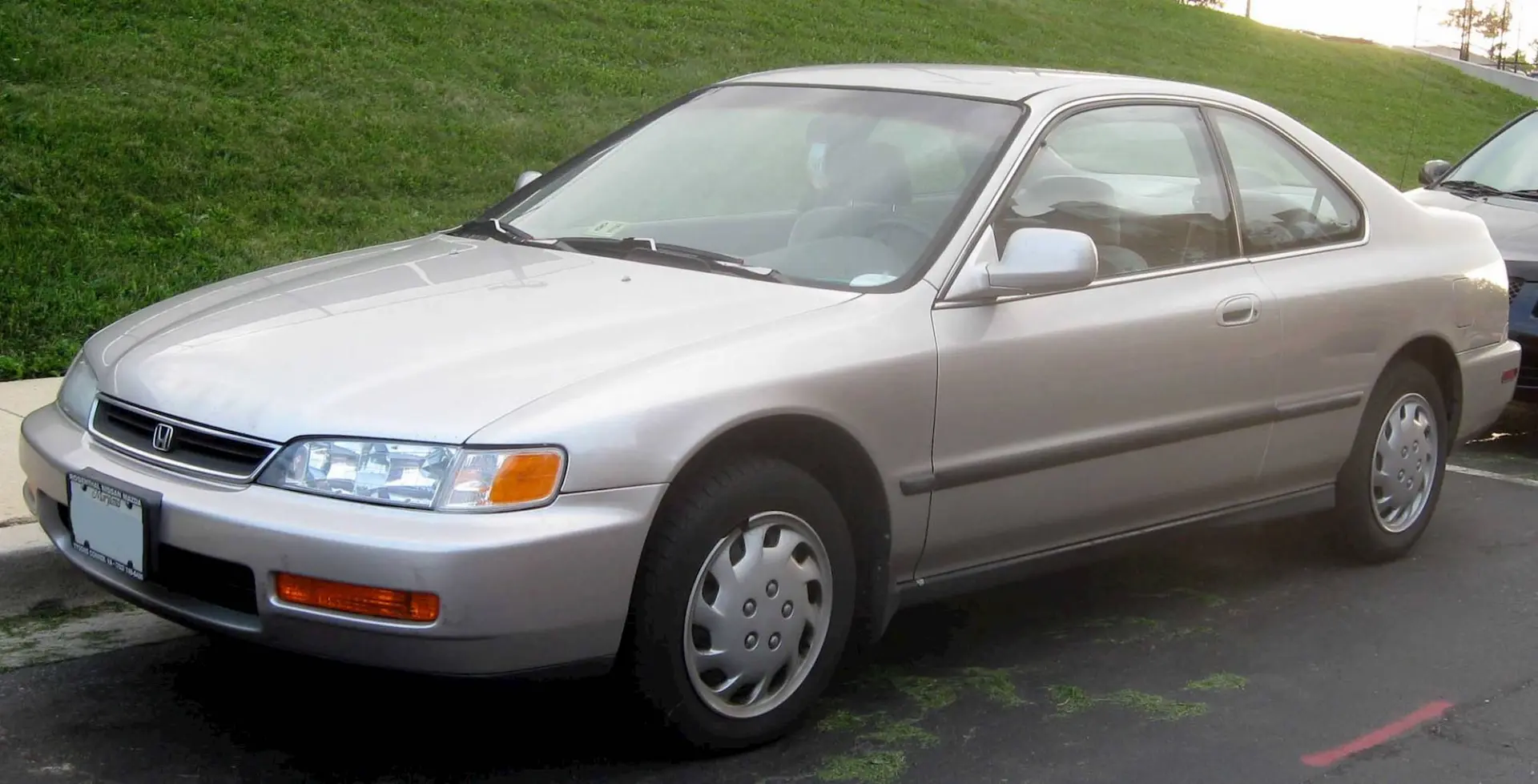 Honda Accord Accord 2.0i ES 6