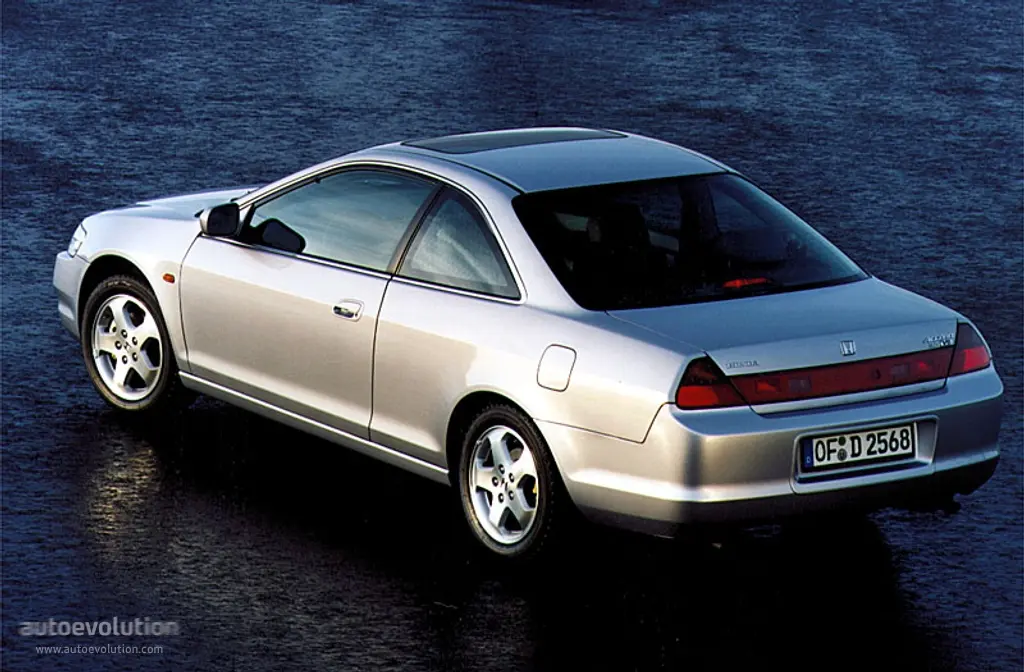 Honda Accord Accord 2.0i ES 2