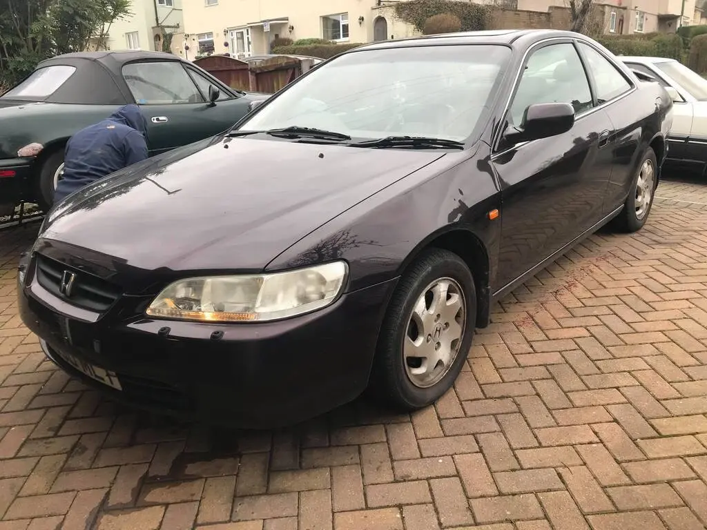 Honda Accord Accord 2.0i ES 2