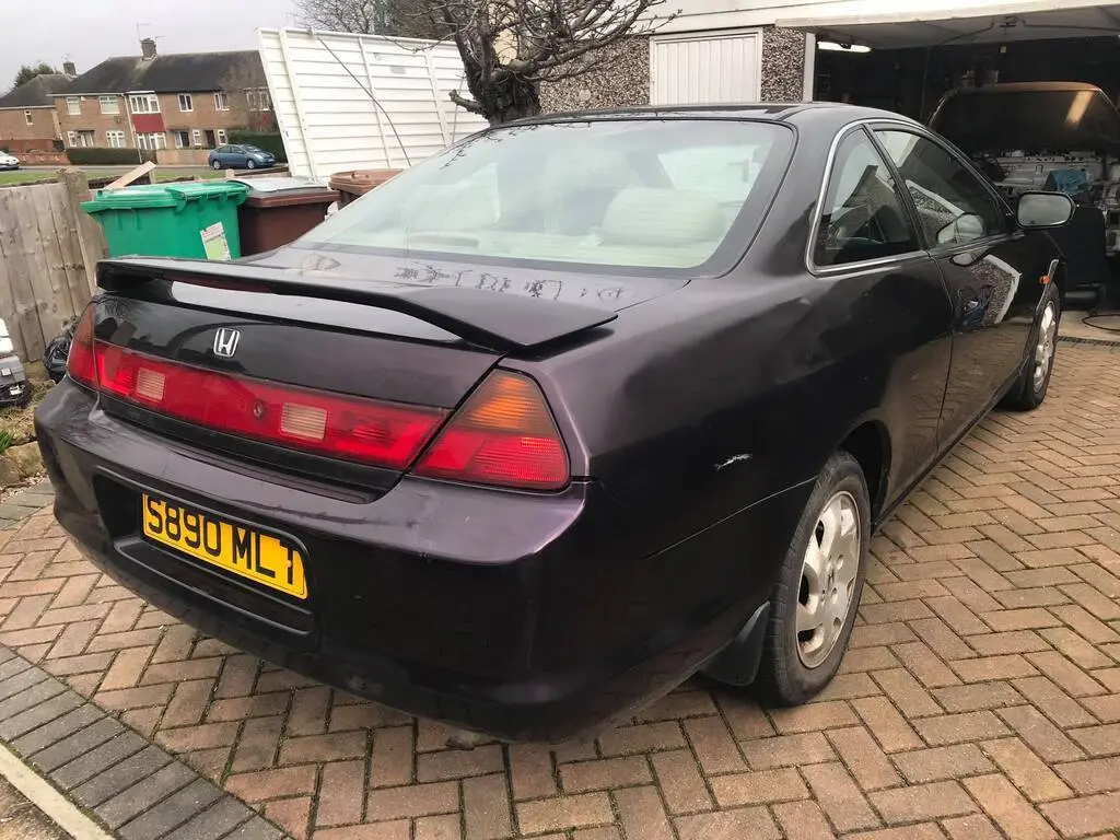 Honda Accord Accord 2.0i ES 3