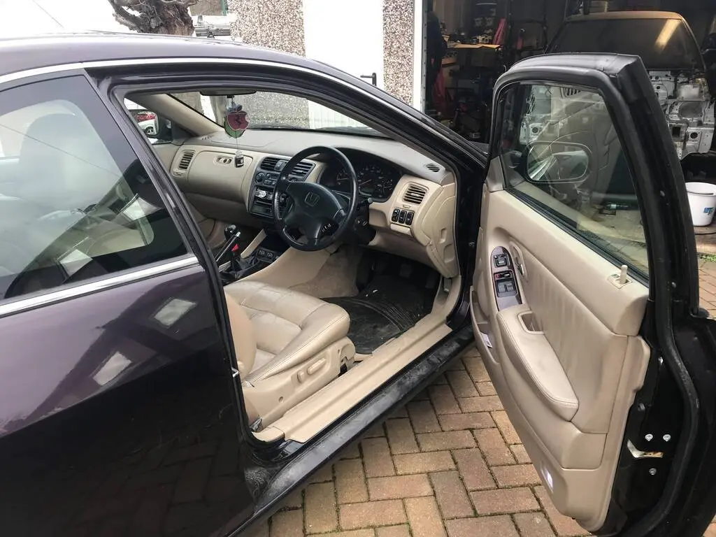 Honda Accord Accord 2.0i ES 7