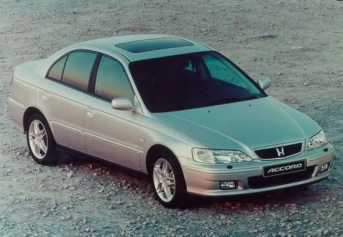Honda Accord Accord 2.0i ES 4