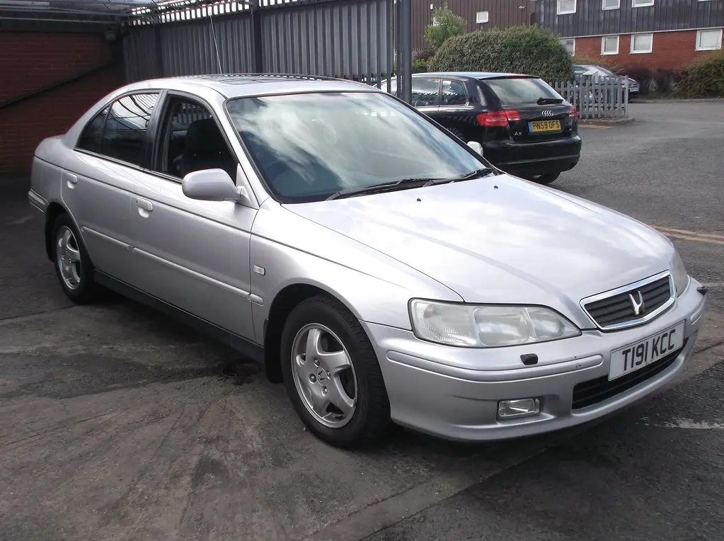 Honda Accord Accord 2.0i ES 1