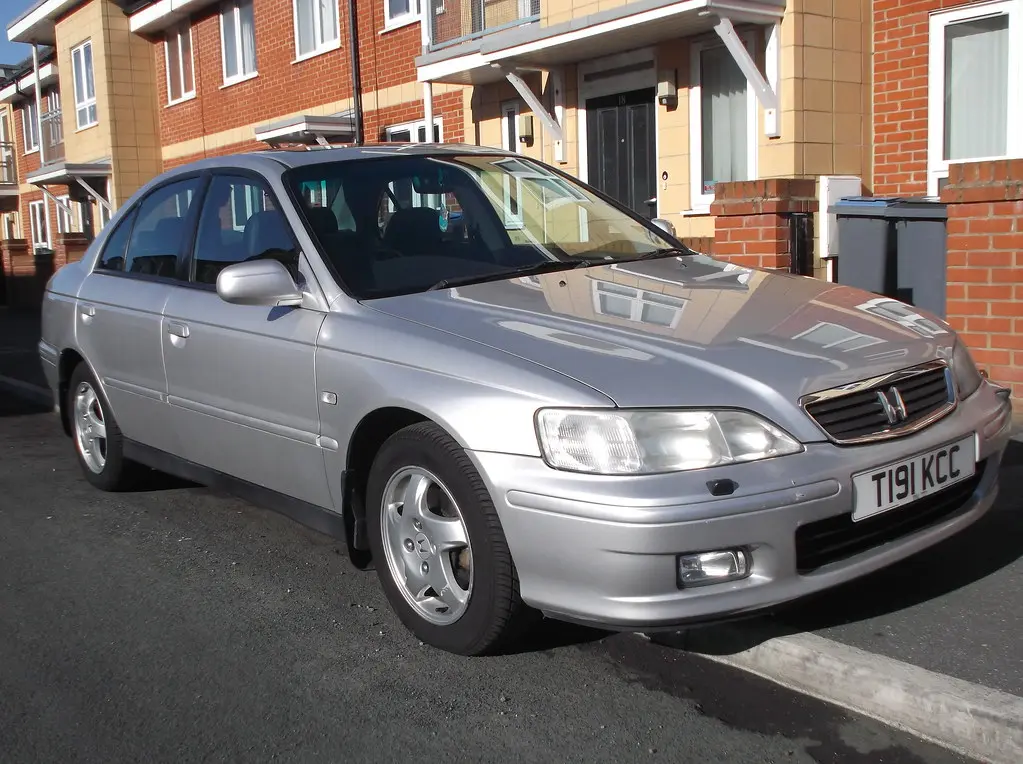 Honda Accord Accord 2.0i ES 2