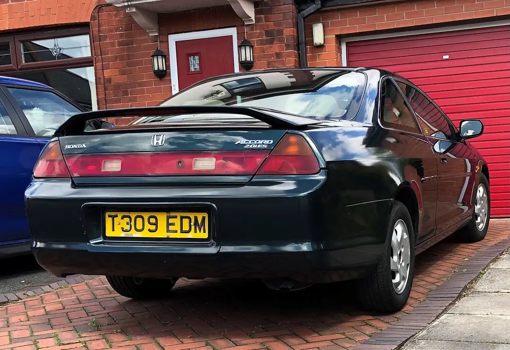 Honda Accord Accord 2.0i ES 7