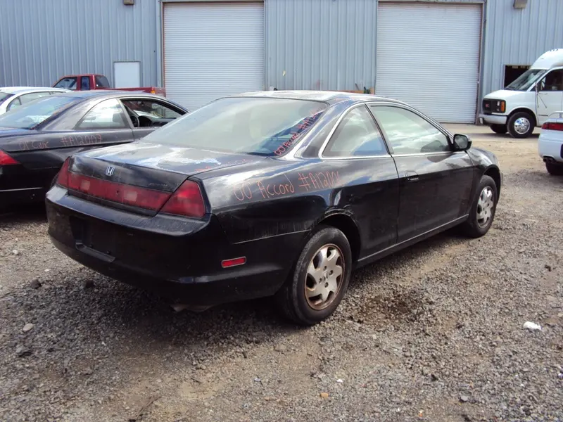 Honda Accord Accord 2.0i ES 6