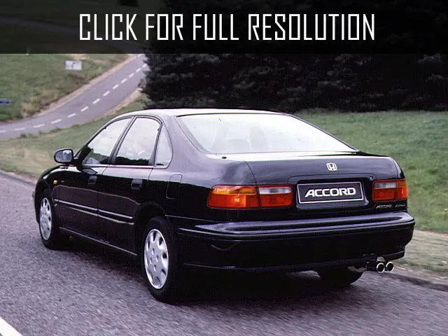 Honda Accord Accord 2.0i ES 4