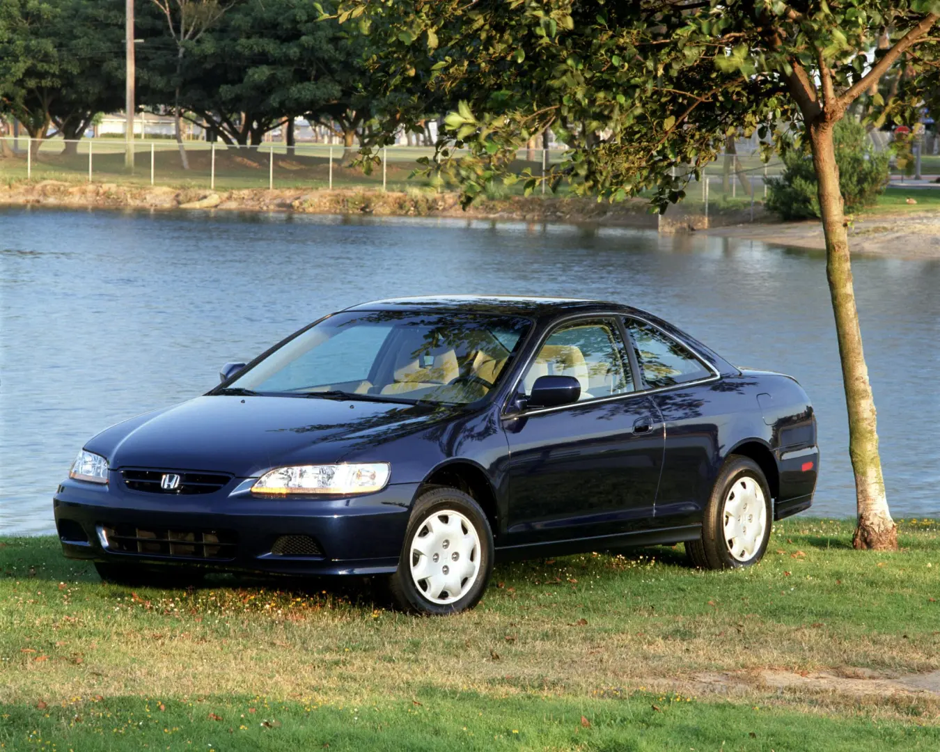 Honda Accord Accord 2.0i ES 1