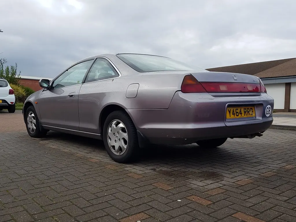 Honda Accord Accord 2.0i ES 2