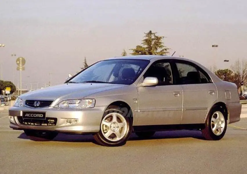 Honda Accord Accord 2.0i ES 5