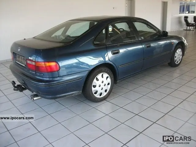 Honda Accord Accord 2.0i LS 4