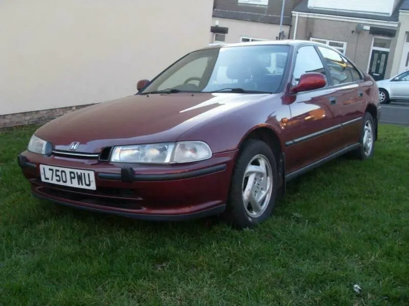 Honda Accord Accord 2.0i LS 4