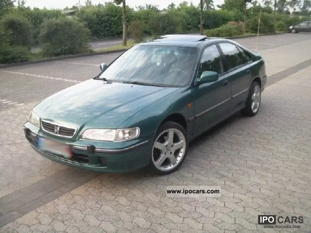 Honda Accord Accord 2.0i LS 2