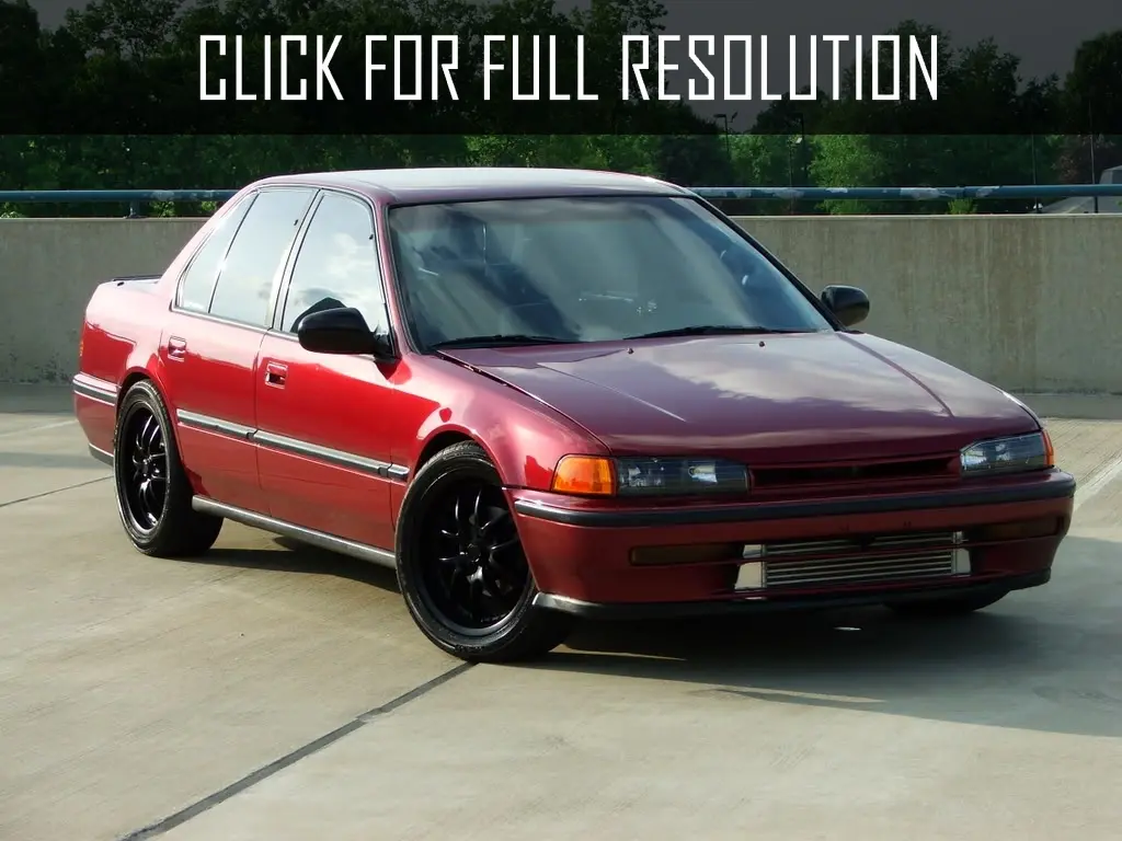 Honda Accord Accord 2.0i S 4