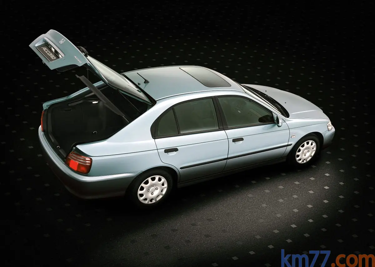 Honda Accord Accord 2.3i ES 4