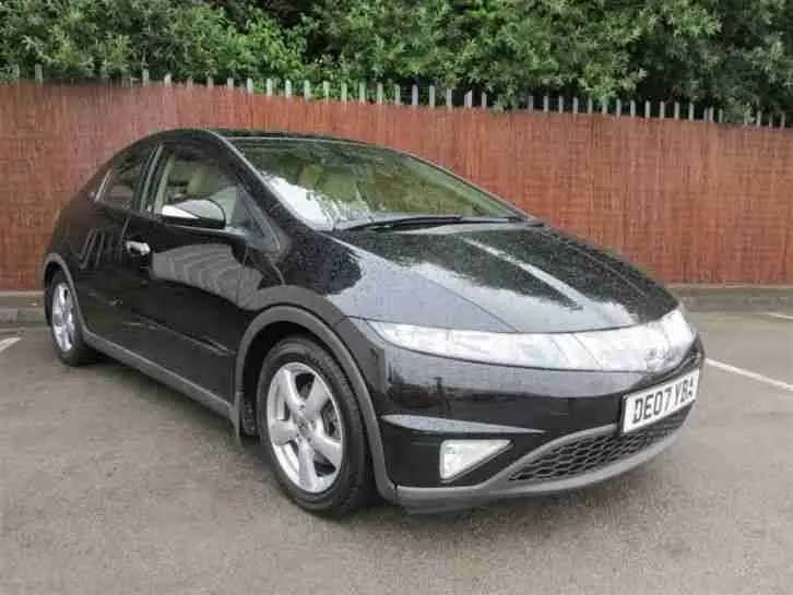 Honda Civic Civic Hatchback 1.8 Sport i-Shift 3