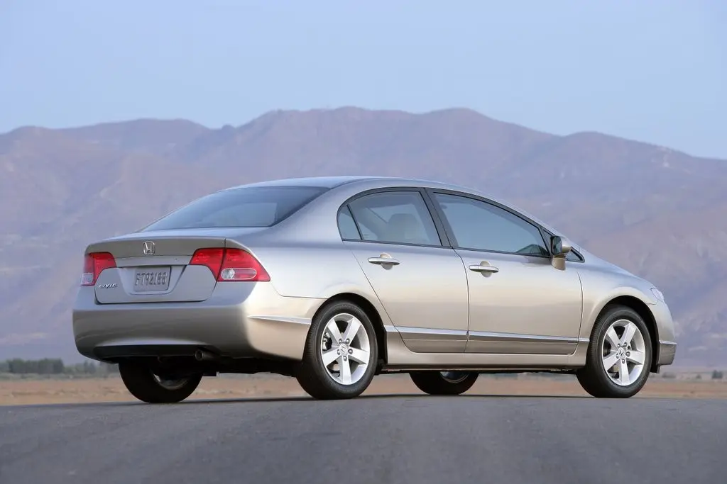 Honda Civic Civic Sedan 1.6 i-VTEC Elegance 6