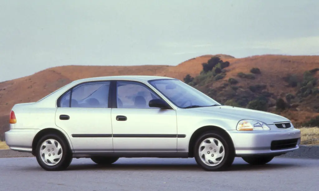 Honda Civic Civic Sedan 1.4i S 5