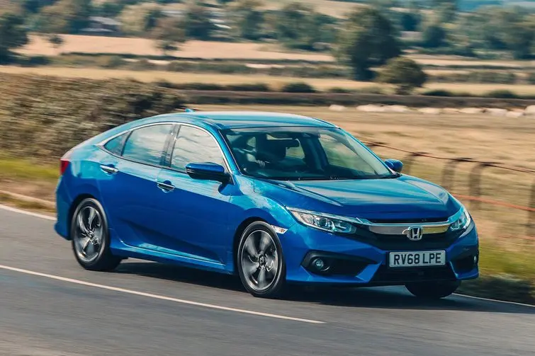 Honda Civic Civic Sedan 1.6 i-DTEC Elegance 2