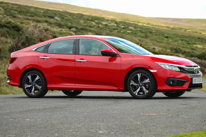 Honda Civic Civic Sedan 1.6 i-DTEC Elegance 5