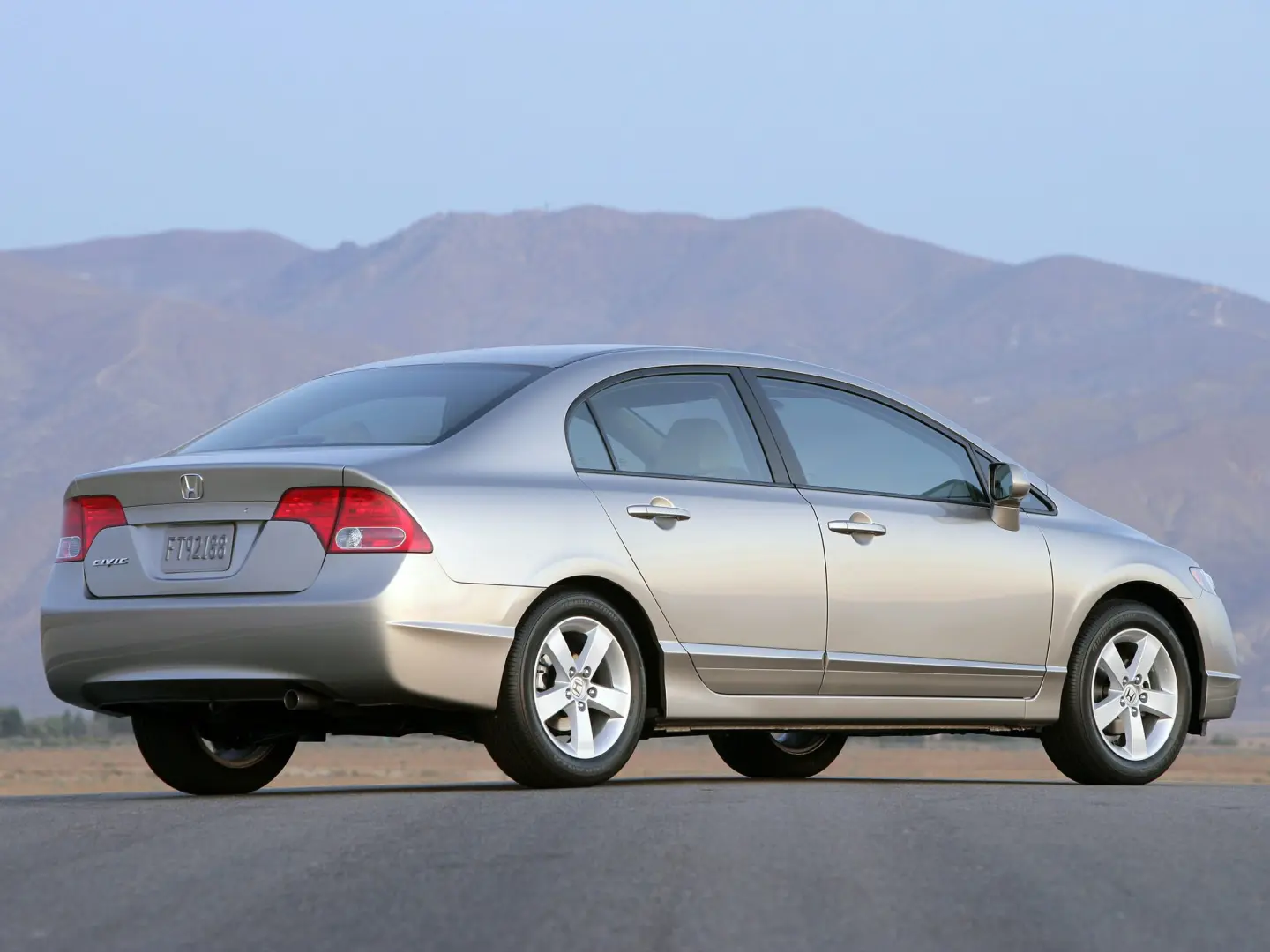 Honda Civic Civic Sedan 1.6 i-VTEC Elegance 6